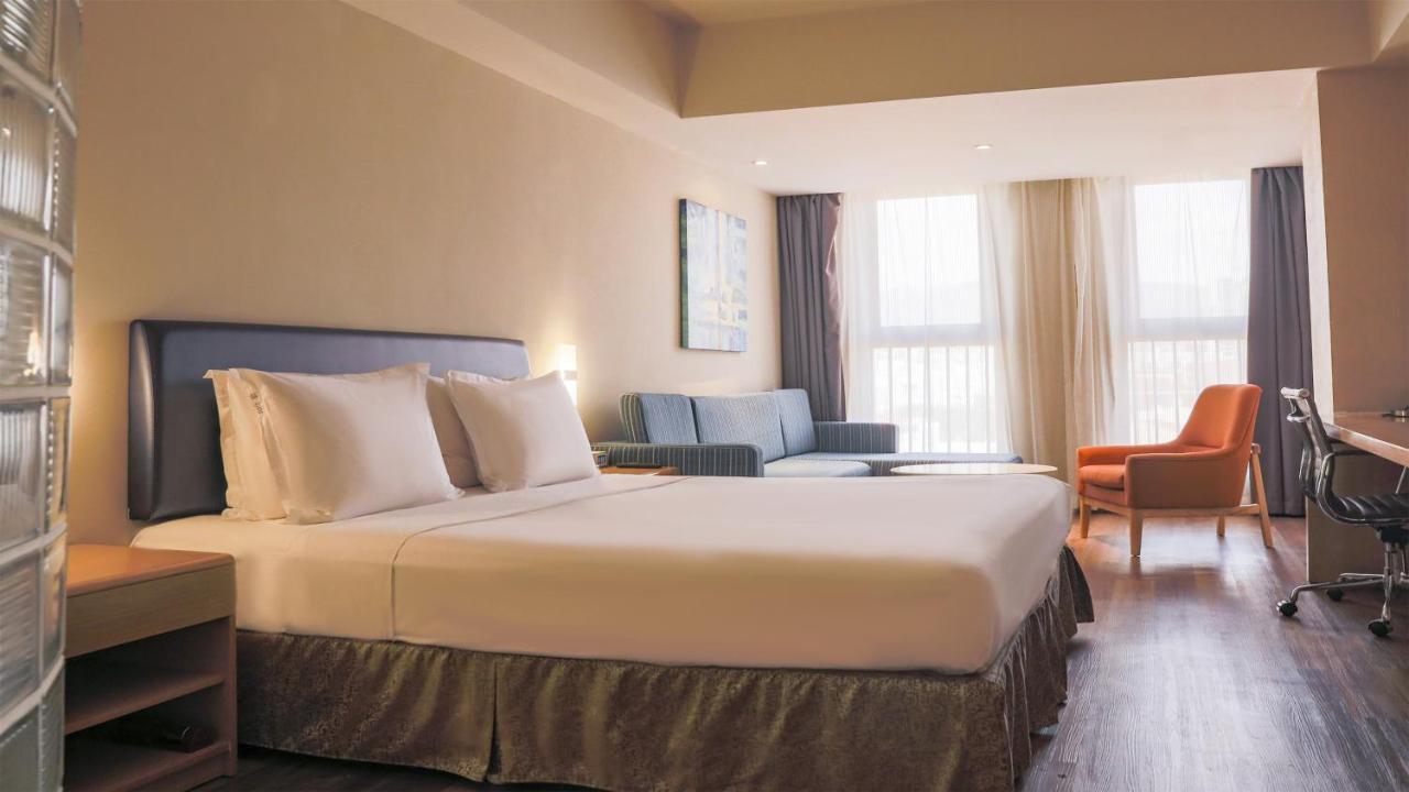 Holiday Inn Express Zhangjiakou Park View, An Ihg Hotel מראה חיצוני תמונה